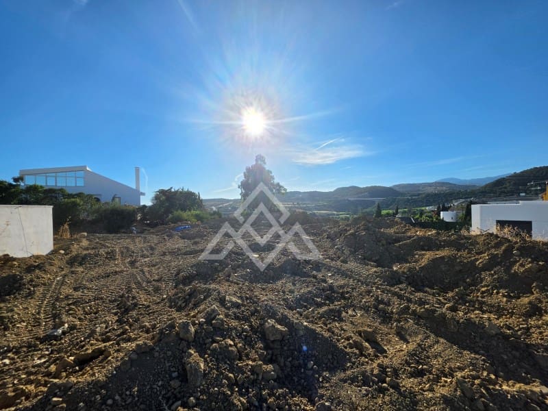 Terrain à Bâtir à vendre à Estepona - 435 000 € (Ref: 10102462)