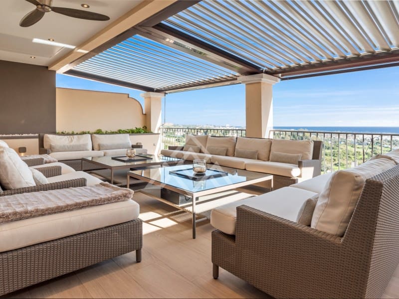 4 sovrum Takvåning till salu i Benahavis med garage - 2 650 000 € (Ref: 10131655)