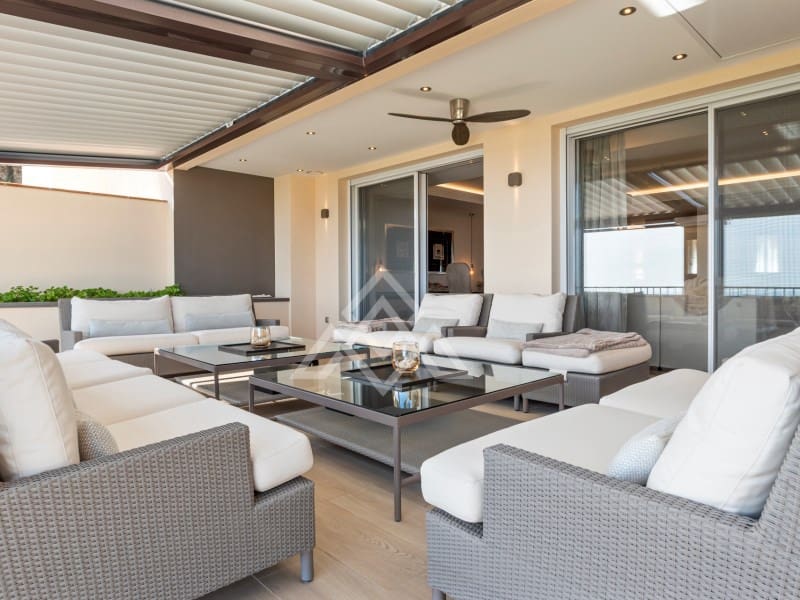 4 sovrum Takvåning till salu i Benahavis med garage - 2 650 000 € (Ref: 10131655)