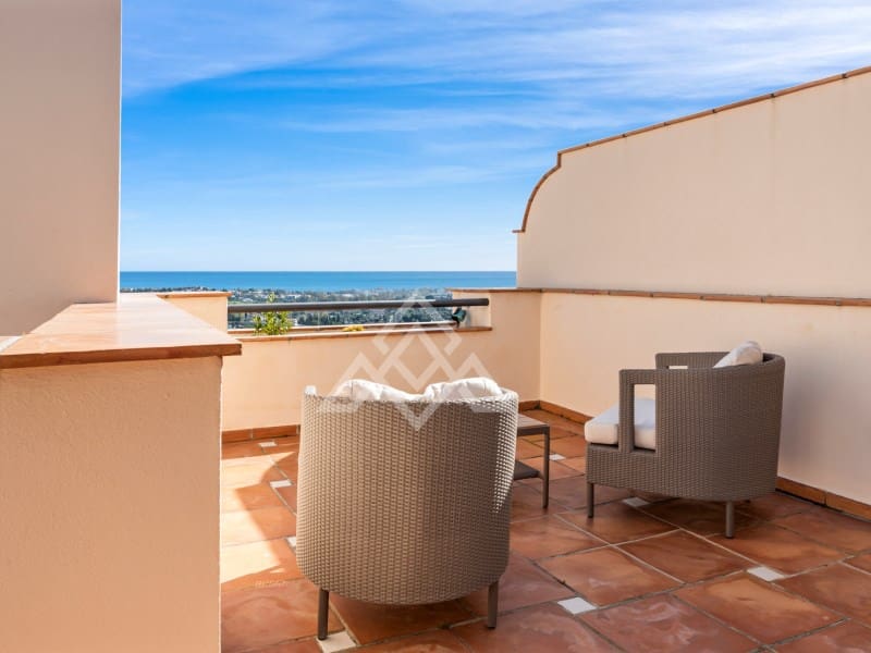 4 sovrum Takvåning till salu i Benahavis med garage - 2 650 000 € (Ref: 10131655)