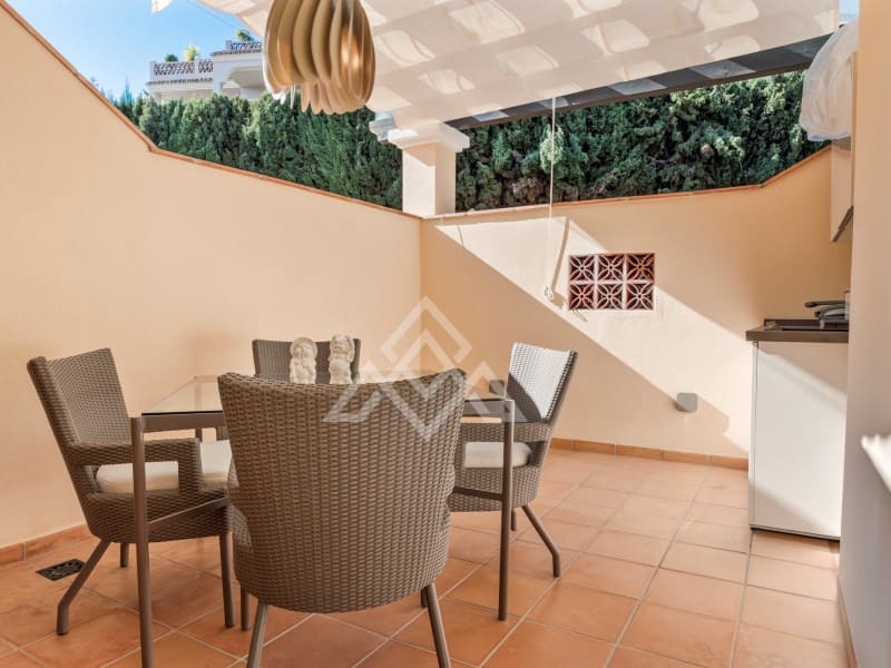 4 sovrum Takvåning till salu i Benahavis med garage - 2 650 000 € (Ref: 10131655)