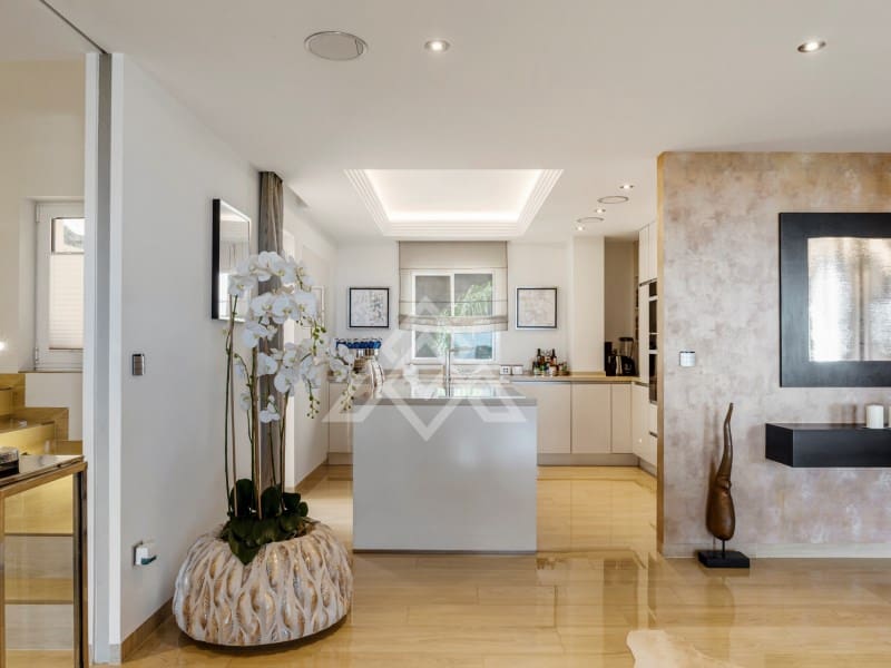 4 sovrum Takvåning till salu i Benahavis med garage - 2 650 000 € (Ref: 10131655)