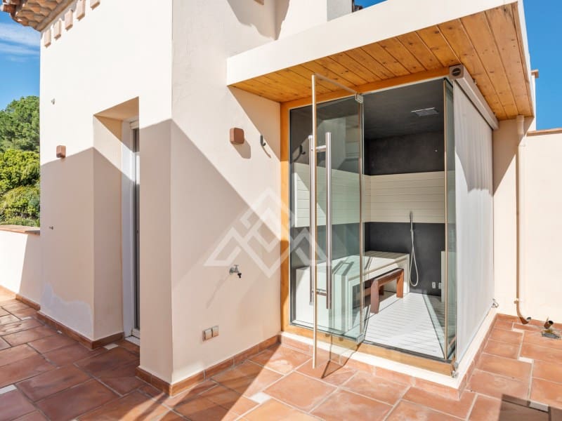 4 sovrum Takvåning till salu i Benahavis med garage - 2 650 000 € (Ref: 10131655)