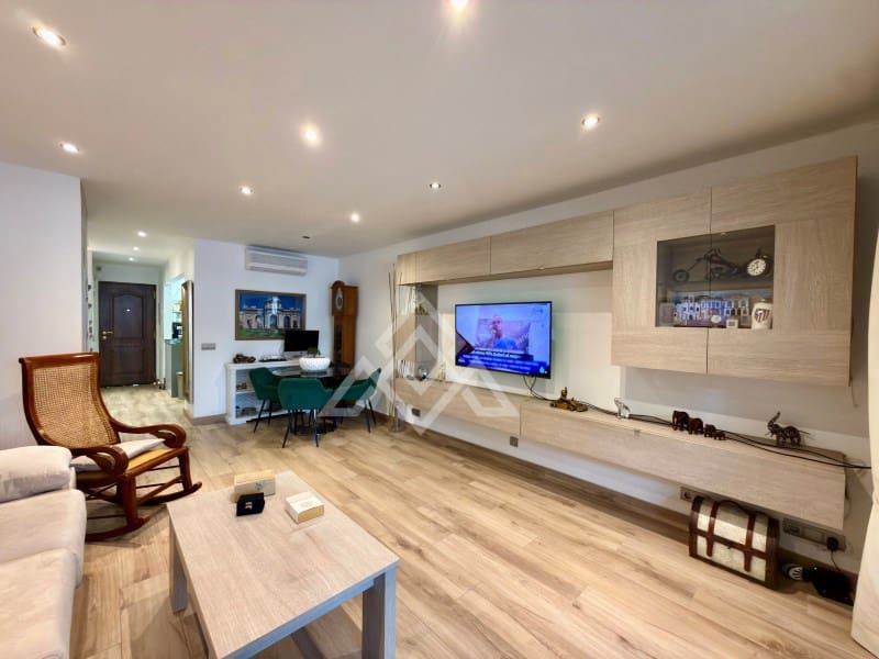3 soveværelse Byhus til salg i Elviria med swimmingpool - € 497.000 (Ref: 10135964)