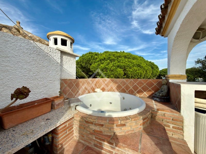 3 soveværelse Byhus til salg i Elviria med swimmingpool - € 497.000 (Ref: 10135964)