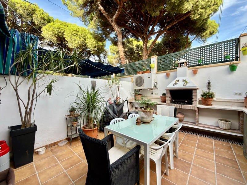 3 soveværelse Byhus til salg i Elviria med swimmingpool - € 497.000 (Ref: 10135964)