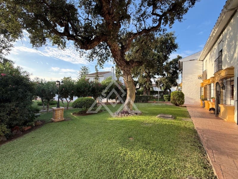 3 soveværelse Byhus til salg i Elviria med swimmingpool - € 497.000 (Ref: 10135964)