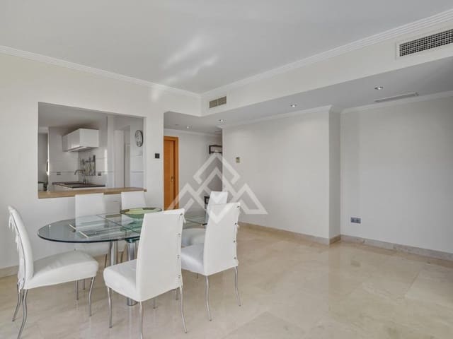 2 quarto Penthouse para venda em El Paraíso, Benahavís com garagem - 630 000 € (Ref: 10135965)