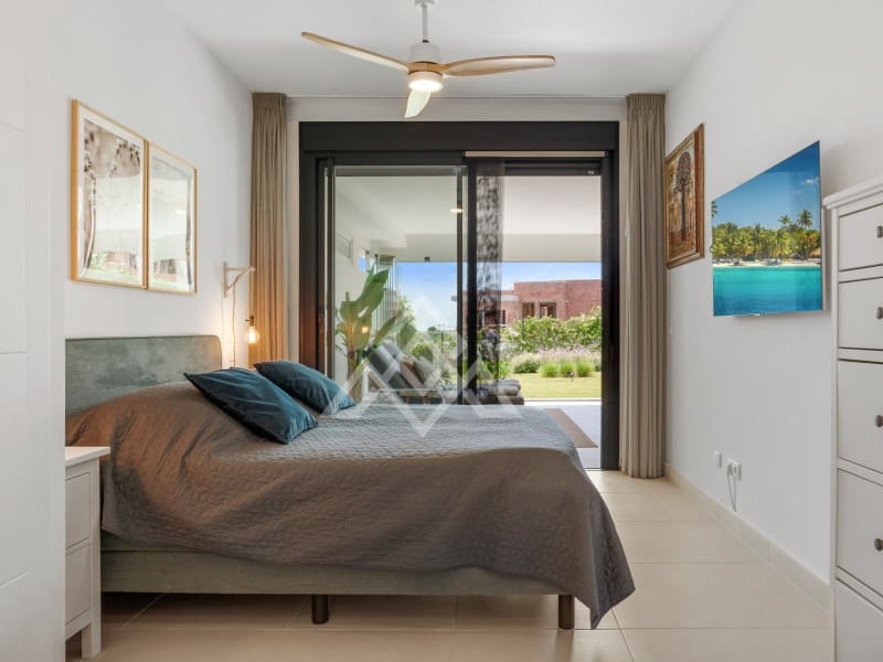 2 quarto Apartamento para venda em Estepona com piscina garagem - 495 000 € (Ref: 10135966)