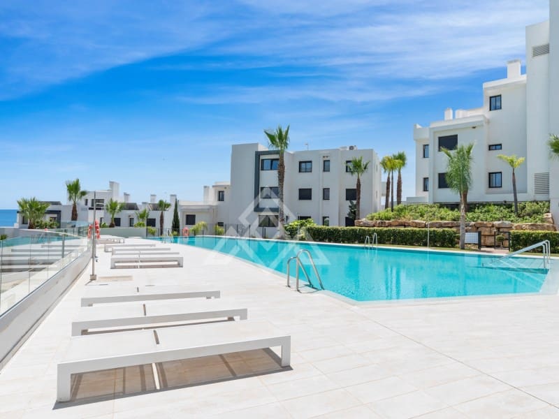2 quarto Apartamento para venda em Estepona com piscina garagem - 495 000 € (Ref: 10135966)