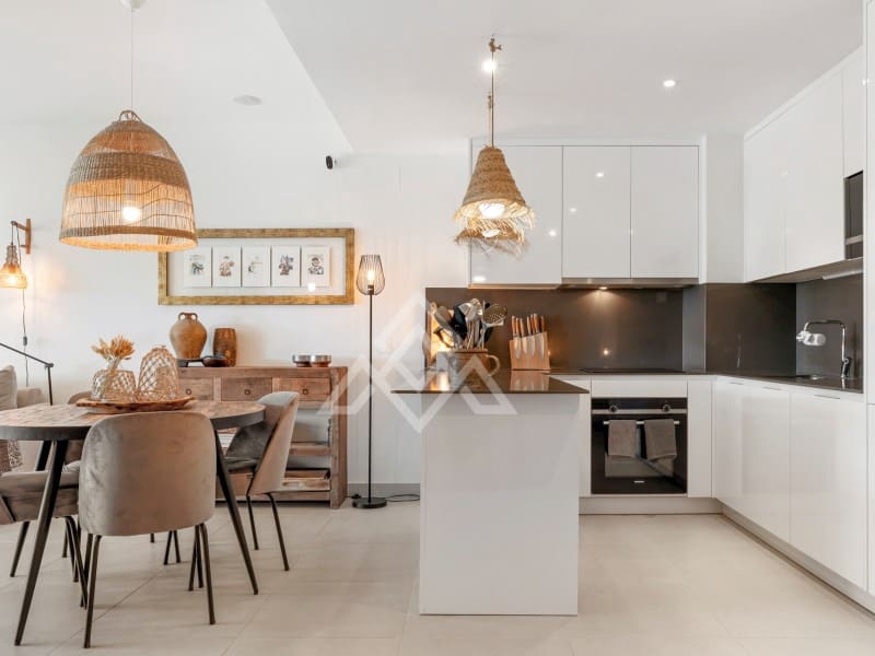 2 quarto Apartamento para venda em Estepona com piscina garagem - 495 000 € (Ref: 10135966)
