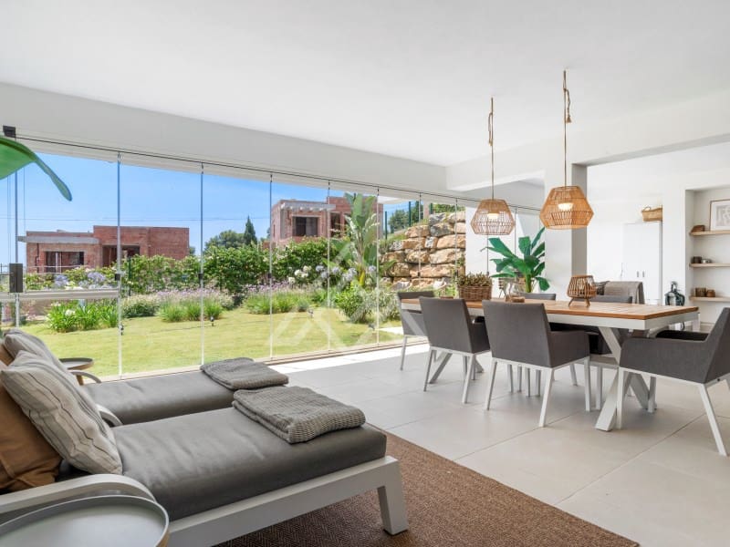 2 quarto Apartamento para venda em Estepona com piscina garagem - 495 000 € (Ref: 10135966)