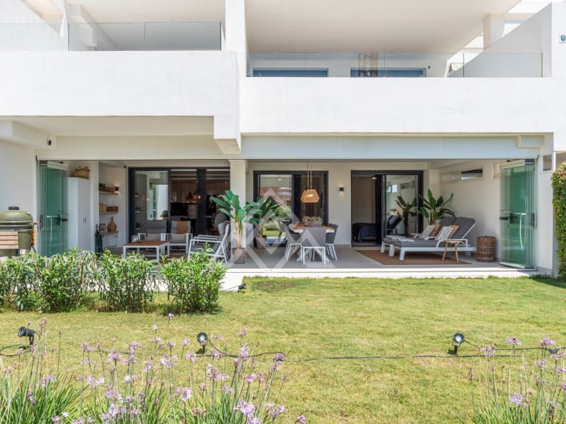 2 quarto Apartamento para venda em Estepona com piscina garagem - 495 000 € (Ref: 10135966)