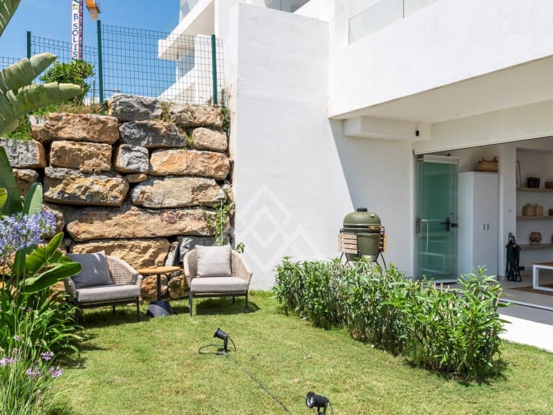 2 quarto Apartamento para venda em Estepona com piscina garagem - 495 000 € (Ref: 10135966)