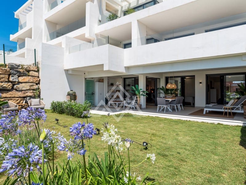 2 quarto Apartamento para venda em Estepona com piscina garagem - 495 000 € (Ref: 10135966)