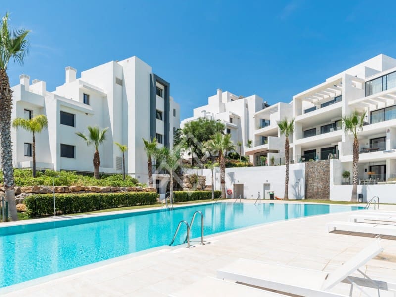 2 quarto Apartamento para venda em Estepona com piscina garagem - 495 000 € (Ref: 10135966)