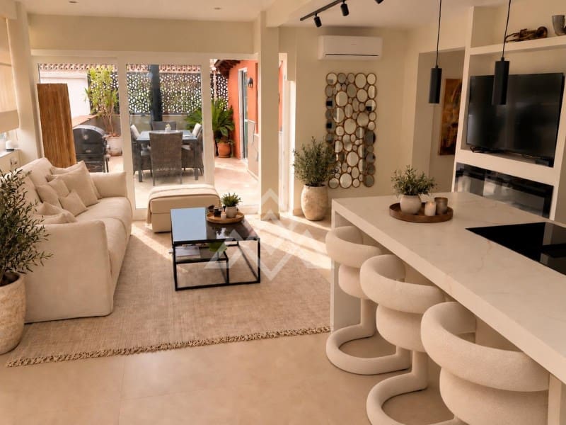 3 makuuhuone Kattohuoneisto myytävänä paikassa Riviera del Sol mukana 
autotalli - 599 000 € (Ref: 10146991)