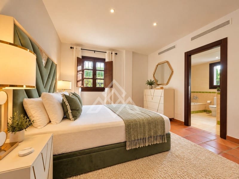 4 chambre Villa/Maison à vendre à Sotogrande avec piscine garage - 1 995 000 € (Ref: 10161465)
