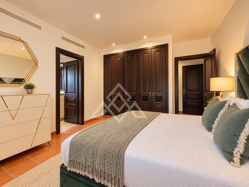 4 chambre Villa/Maison à vendre à Sotogrande avec piscine garage - 1 995 000 € (Ref: 10161465)