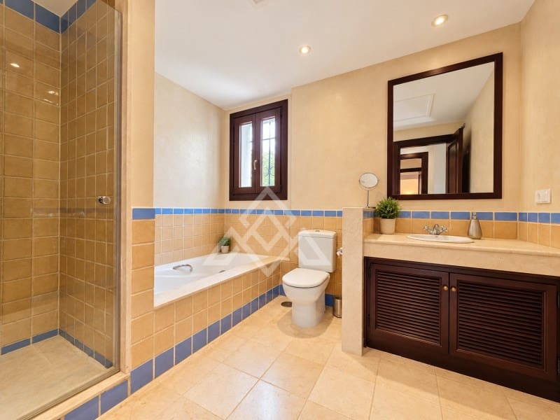 4 chambre Villa/Maison à vendre à Sotogrande avec piscine garage - 1 995 000 € (Ref: 10161465)