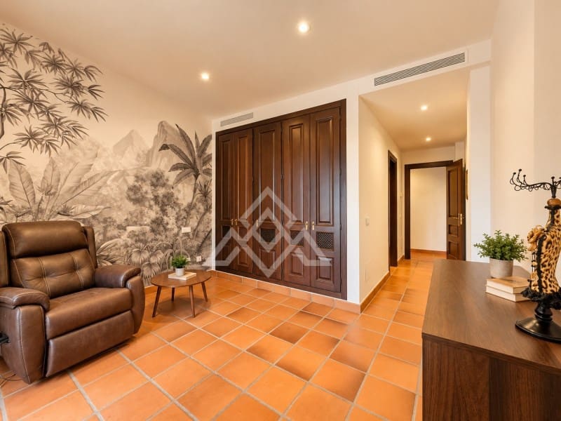 4 chambre Villa/Maison à vendre à Sotogrande avec piscine garage - 1 995 000 € (Ref: 10161465)