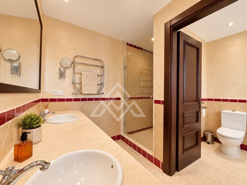 4 chambre Villa/Maison à vendre à Sotogrande avec piscine garage - 1 995 000 € (Ref: 10161465)