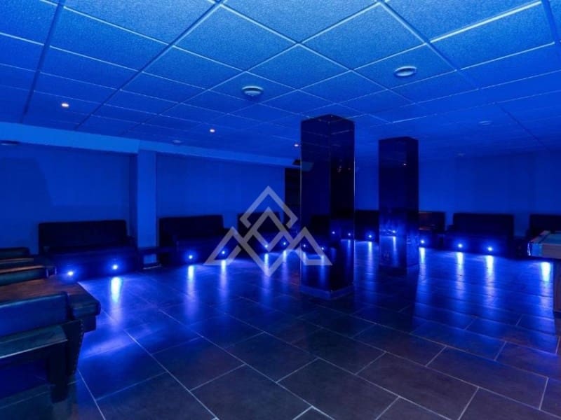 6 slaapkamer Villa te koop in Nueva Andalucia met zwembad garage - € 4.637.000 (Ref: 10166598)