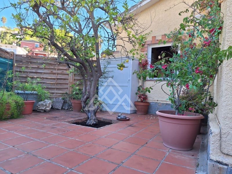 2 bedroom Villa for sale in Benahavis with garage - € 795,000 (Ref: 10166600)