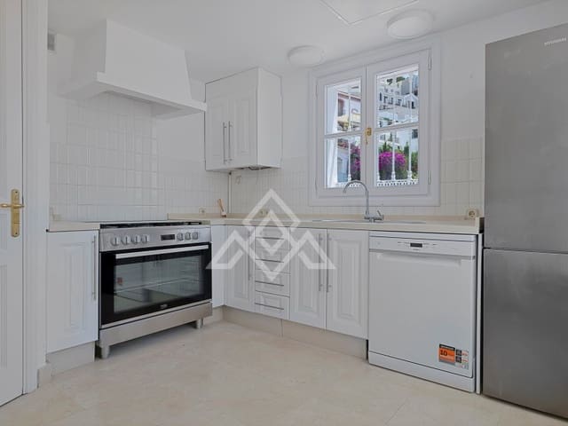 3 soveværelse Byhus til salg i La Quinta, Benahavís - € 550.000 (Ref: 10166601)