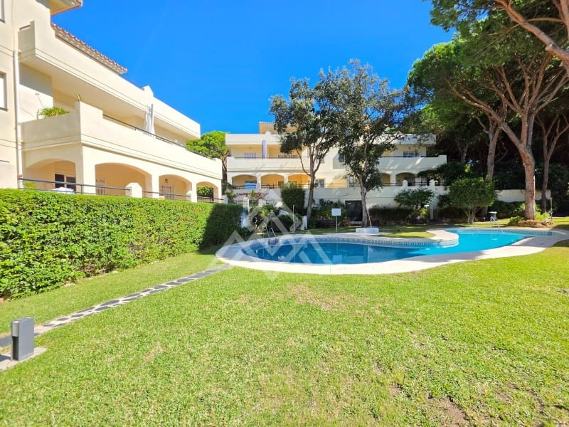 3 sovrum Lägenhet till salu i Marbella med garage - 1 395 000 € (Ref: 10180474)