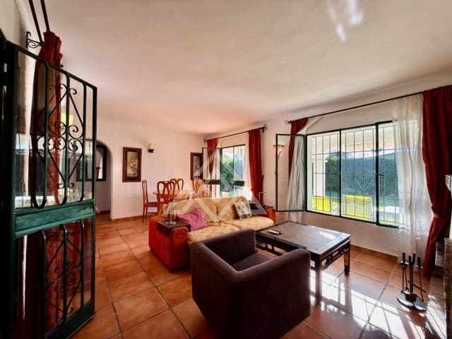 3 sovrum Villa till salu i Saladillo-Benamara, Estepona - 1 050 000 € (Ref: 10180475)