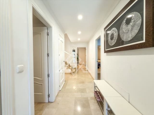 3 soverom Hus til salgs i Golden Mile, Marbella med svømmebasseng garasje - € 795 000 (Ref: 10184671)