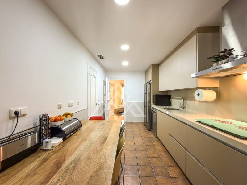 3 soverom Hus til salgs i Golden Mile med svømmebasseng garasje - € 795 000 (Ref: 10184671)