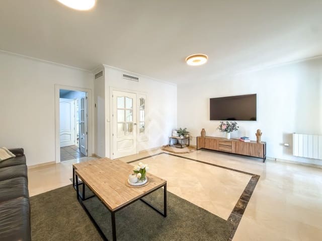 3 soverom Hus til salgs i Golden Mile, Marbella med svømmebasseng garasje - € 795 000 (Ref: 10184671)