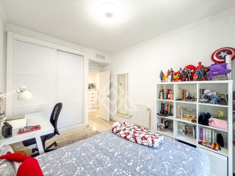 3 soverom Hus til salgs i Golden Mile med svømmebasseng garasje - € 795 000 (Ref: 10184671)
