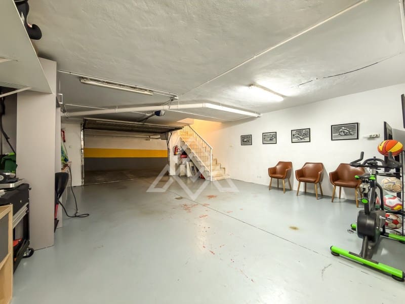 3 soverom Hus til salgs i Golden Mile med svømmebasseng garasje - € 795 000 (Ref: 10184671)