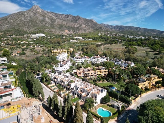 3 soverom Hus til salgs i Golden Mile, Marbella med svømmebasseng garasje - € 795 000 (Ref: 10184671)