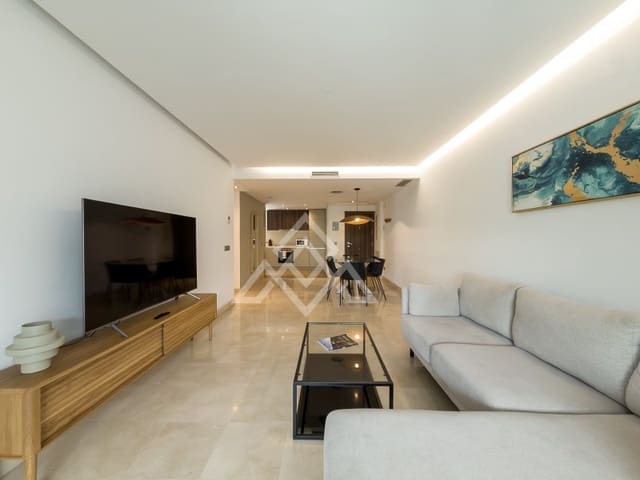 Apartamento de 3 habitaciones en San Pedro de Alcantara, Marbella en venta con piscina garaje - 690.000 € (Ref: 10184672)