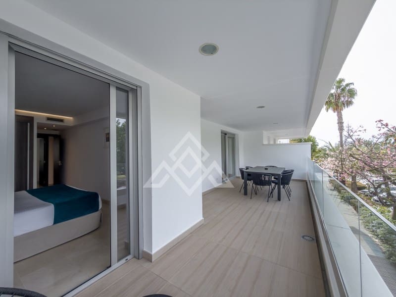 Apartamento de 3 habitaciones en San Pedro de Alcantara en venta con piscina garaje - 690.000 € (Ref: 10184672)