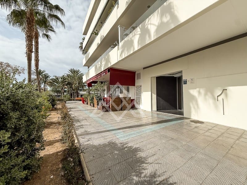 Apartamento de 3 habitaciones en San Pedro de Alcantara en venta con piscina garaje - 690.000 € (Ref: 10184672)