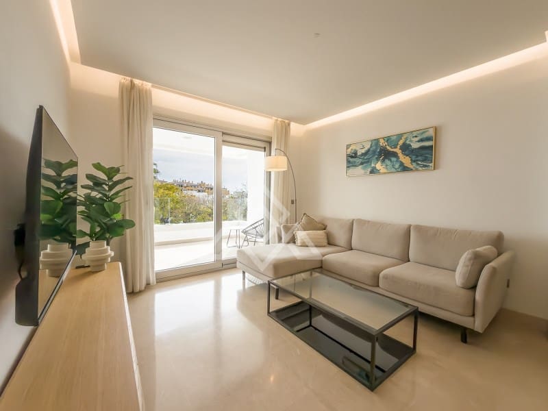Apartamento de 3 habitaciones en San Pedro de Alcantara en venta con piscina garaje - 650.000 € (Ref: 10184673)