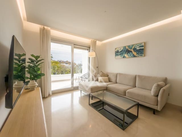 Apartamento de 3 habitaciones en San Pedro de Alcantara, Marbella en venta con piscina garaje - 650.000 € (Ref: 10184673)
