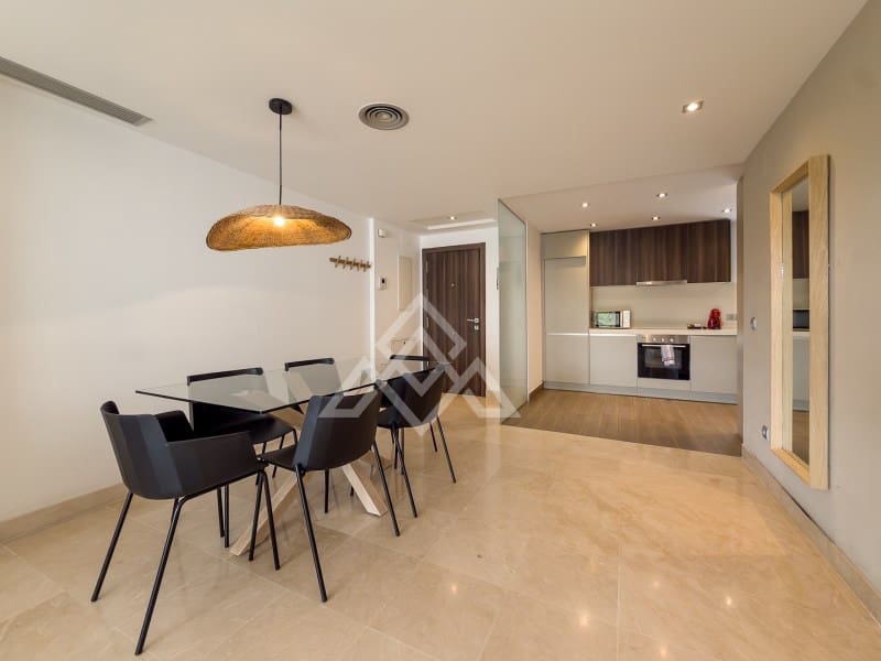 Apartamento de 3 habitaciones en San Pedro de Alcantara en venta con piscina garaje - 650.000 € (Ref: 10184673)