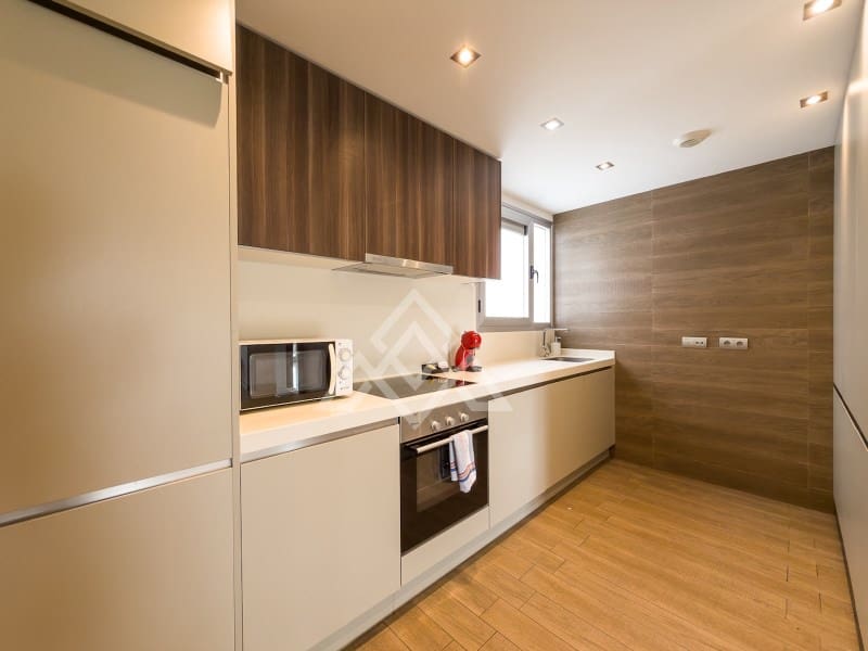 Apartamento de 3 habitaciones en San Pedro de Alcantara en venta con piscina garaje - 650.000 € (Ref: 10184673)