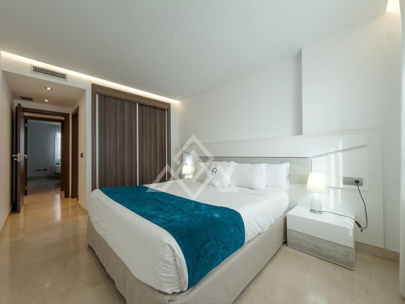 Apartamento de 3 habitaciones en San Pedro de Alcantara en venta con piscina garaje - 650.000 € (Ref: 10184673)