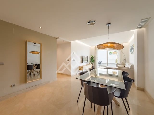 Apartamento de 3 habitaciones en San Pedro de Alcantara, Marbella en venta con piscina garaje - 650.000 € (Ref: 10184673)