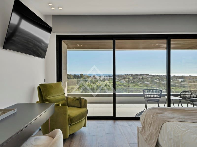 4 makuuhuone Huvila myytävänä paikassa Benahavis mukana uima-altaan 
autotalli - 4 250 000 € (Ref: 8796127)