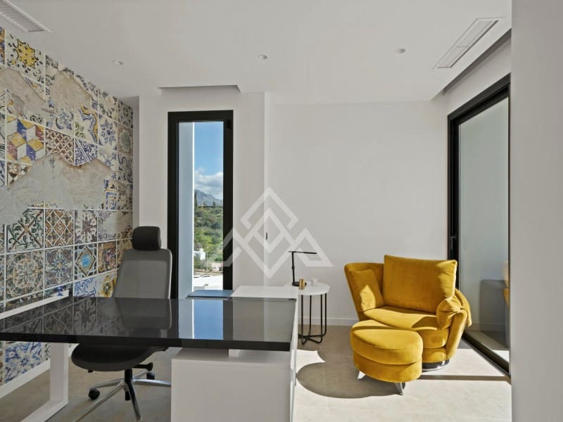 4 makuuhuone Huvila myytävänä paikassa Benahavis mukana uima-altaan 
autotalli - 4 250 000 € (Ref: 8796127)