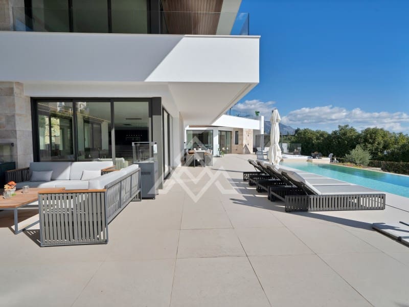 4 makuuhuone Huvila myytävänä paikassa Benahavis mukana uima-altaan 
autotalli - 4 250 000 € (Ref: 8796127)