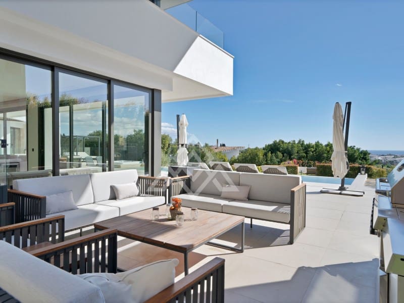 4 makuuhuone Huvila myytävänä paikassa Benahavis mukana uima-altaan 
autotalli - 4 250 000 € (Ref: 8796127)